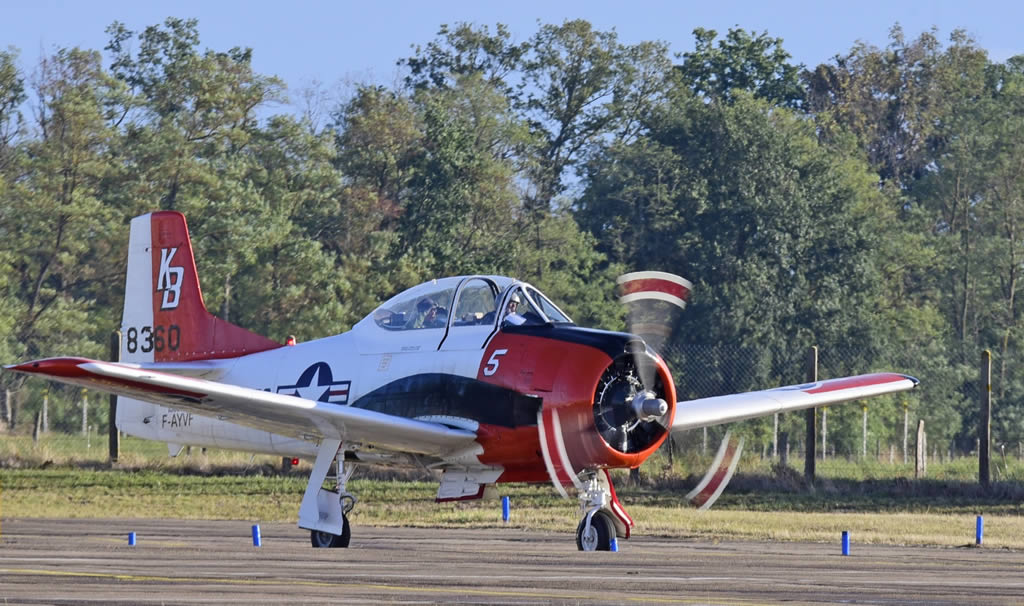 North American T-28B, S/N 138360, Registration Number F-AYVF North American T-28B, S/N 138360, Registration Number F-AYVF